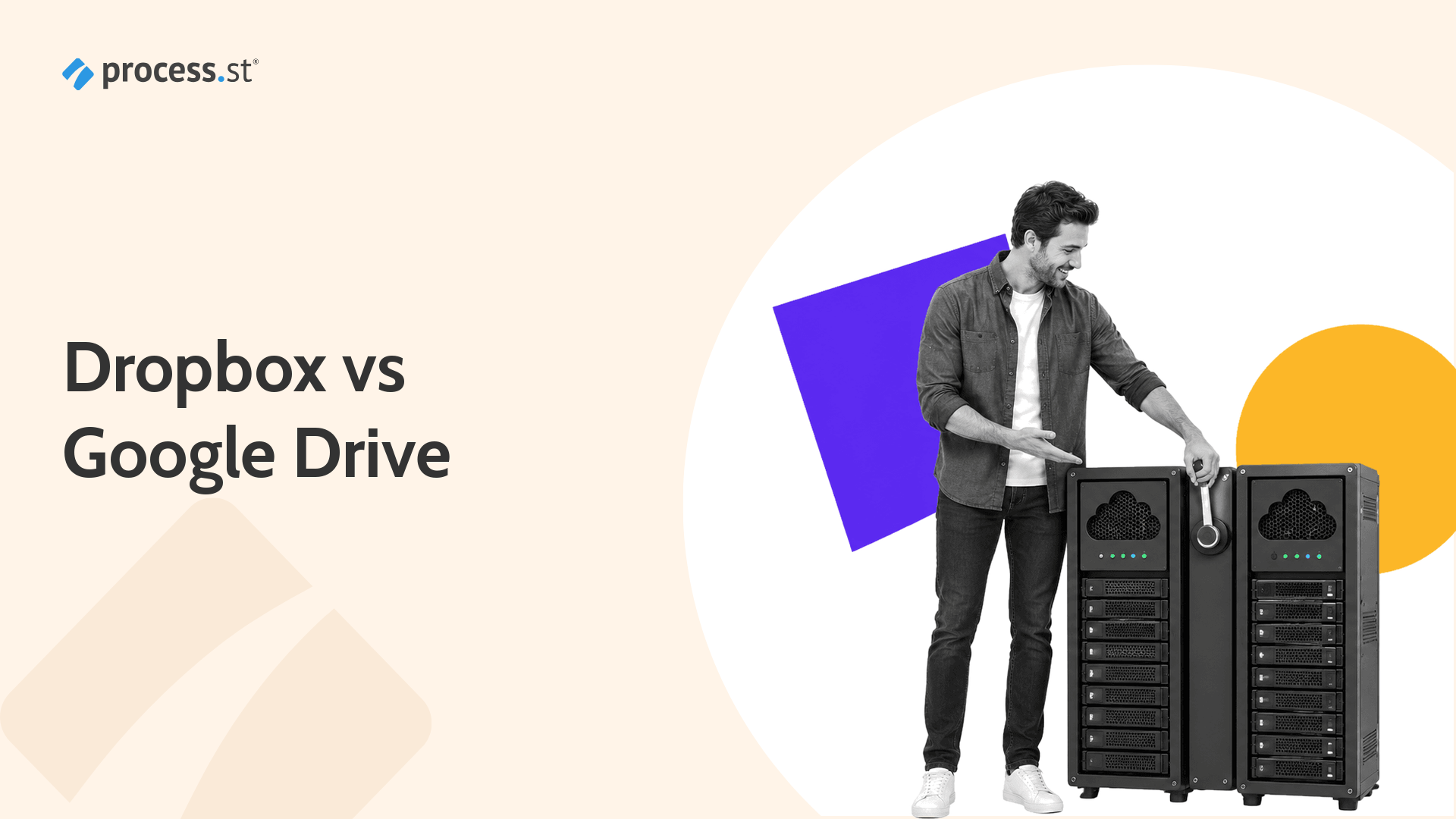 Cloud storage comparison with an operations manager choosing between two server bays