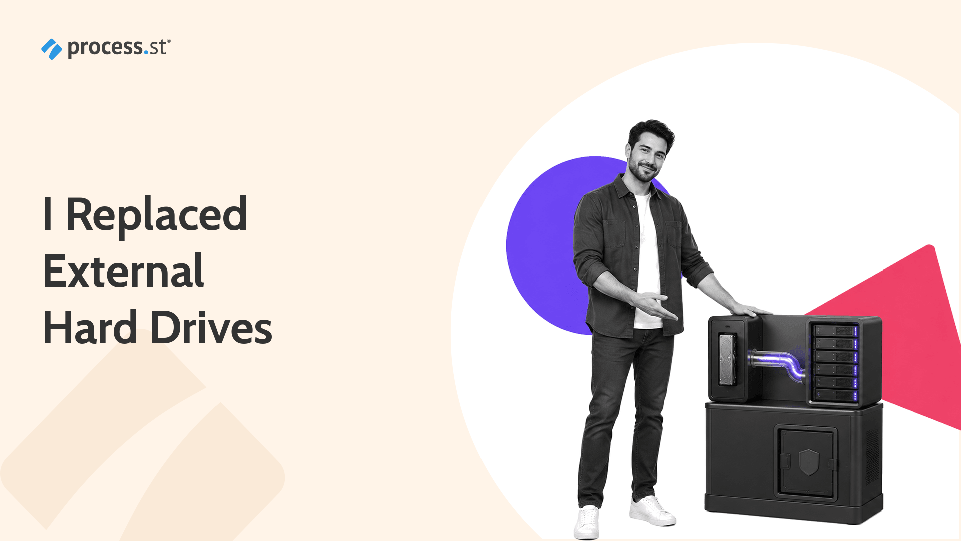 Person presenting a cloud backup system that replaces external hard drives