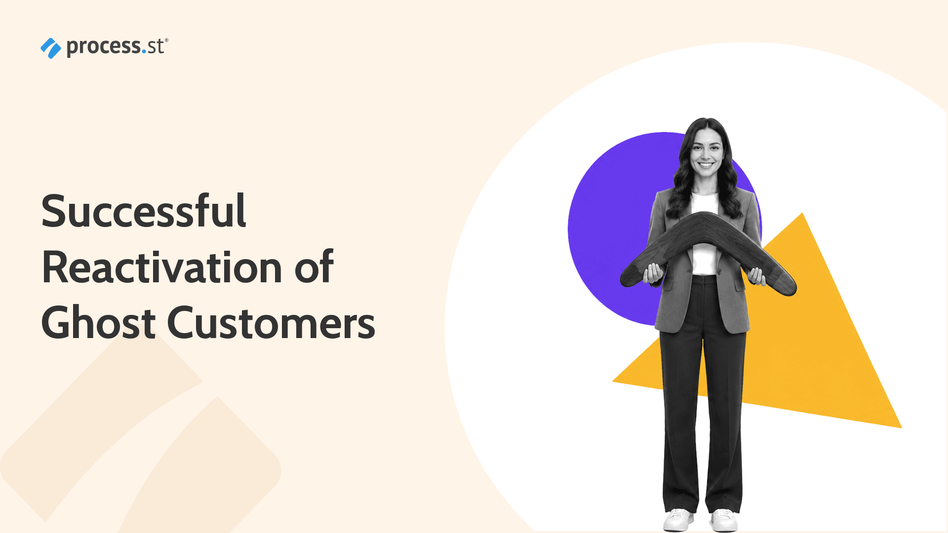 Customer success manager with a boomerang representing the return of ghost customers
